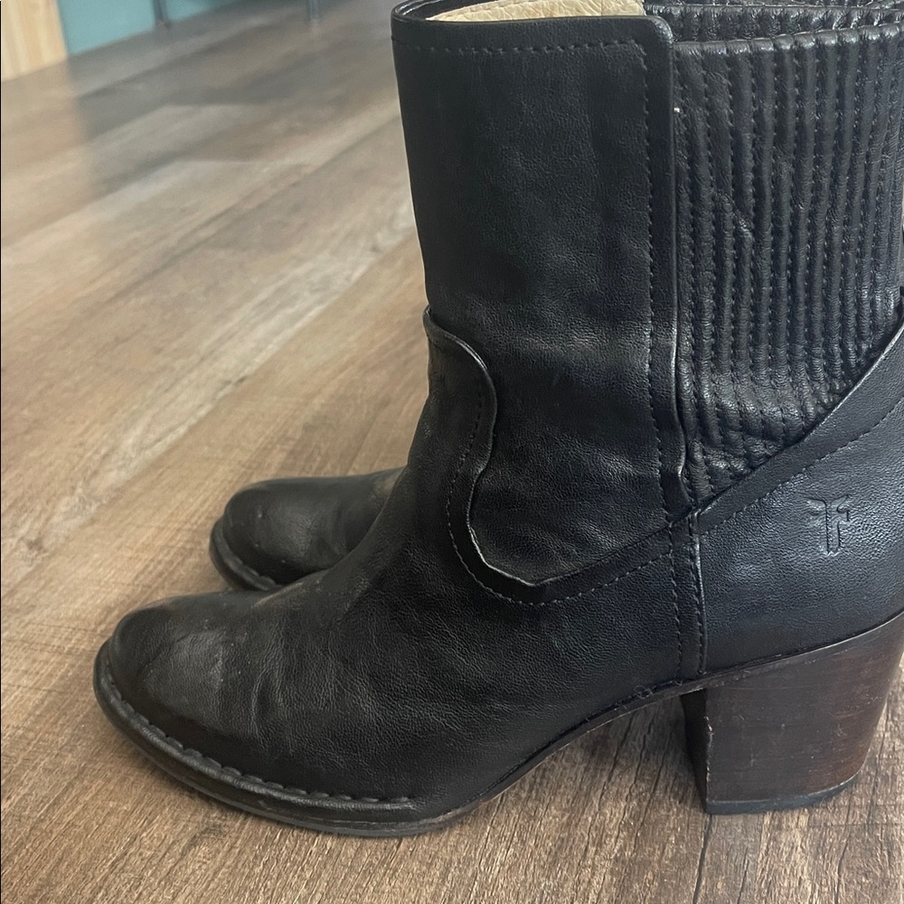 Frye Boots Lucinda Short Scrunch View 4